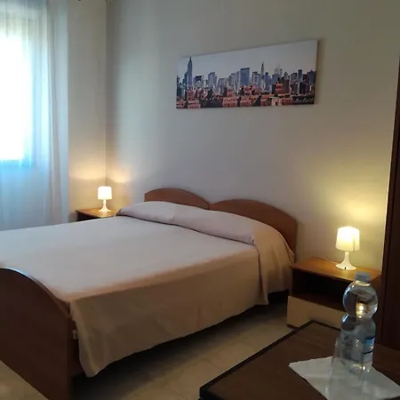 Europa アパートホテル 3*